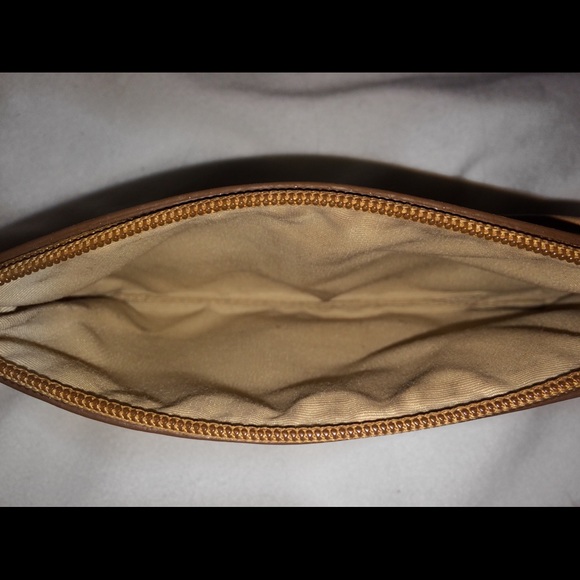 Coach Logo wristlet in tan and cream - Picture 5 of 6